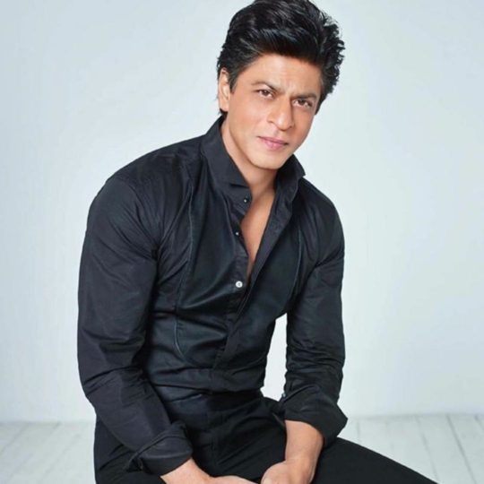 Shahrukh khan in black shirt